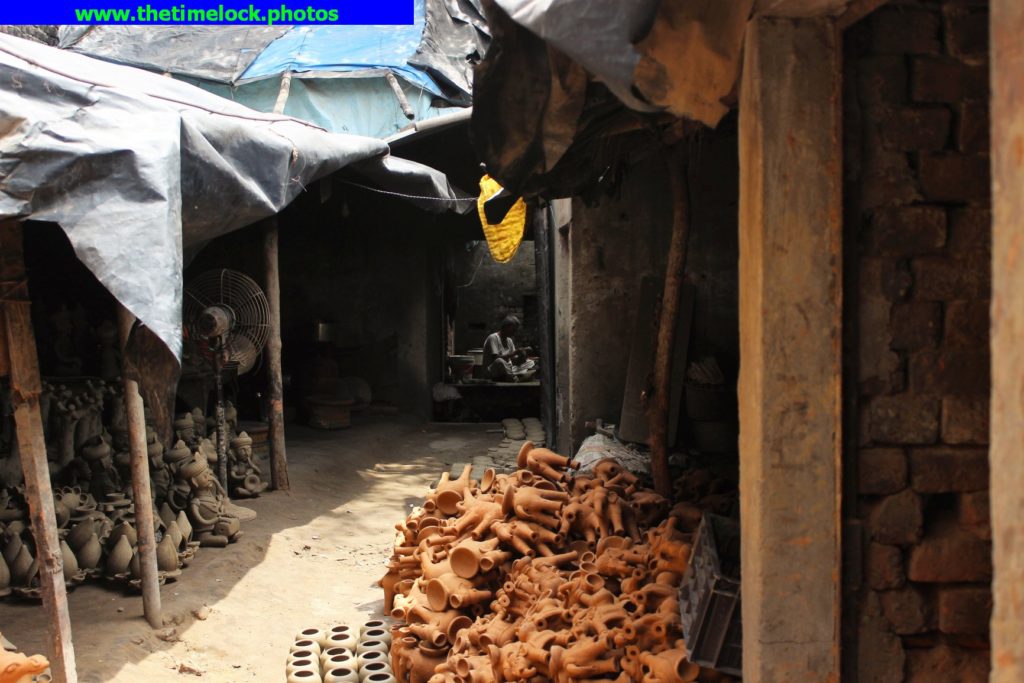 workers in Kumbhar wali gali